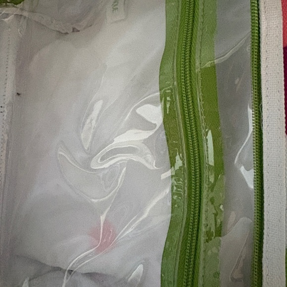 Clinique Green and Pink Cosmetic Bag - Picture 4 of 4